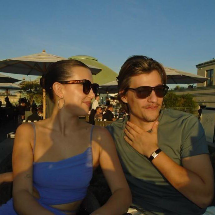 Звезда сериала "Очень странные дела" тайно вышла замуж: что известно