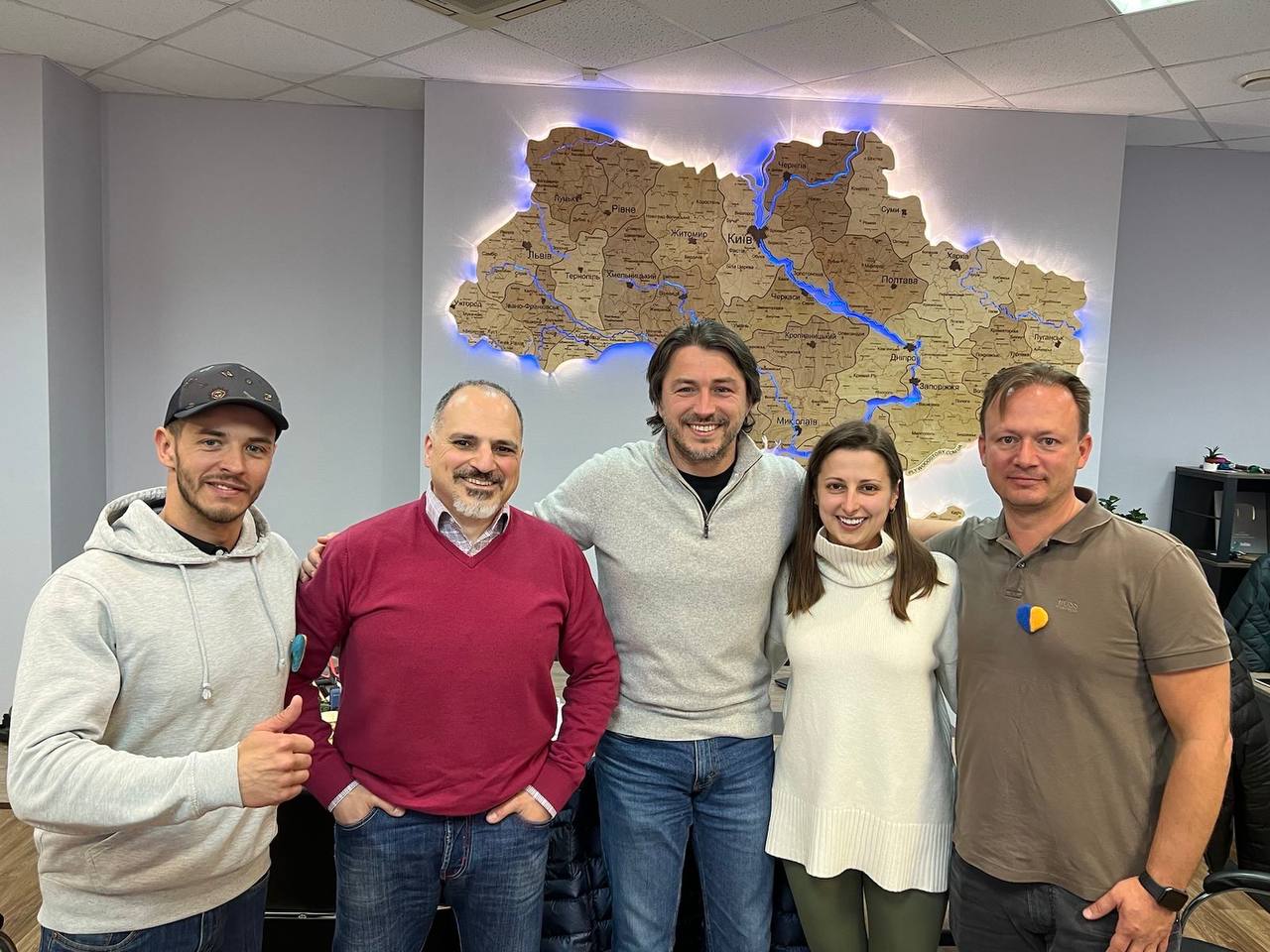 Совместная миссия UNIQA и Благотворительного фонда Сергея Притулы для поддержки Украины