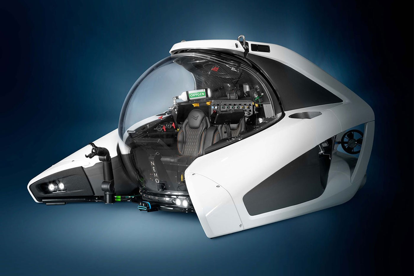 Дивіться фото і відео унікальних туристичних підводних човнів. Ціна вражає