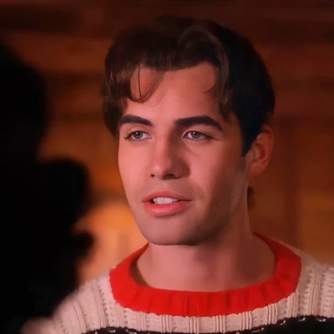 30 років потому: який вигляд сьогодні має головний красунчик серіалу "Твін Пікс"