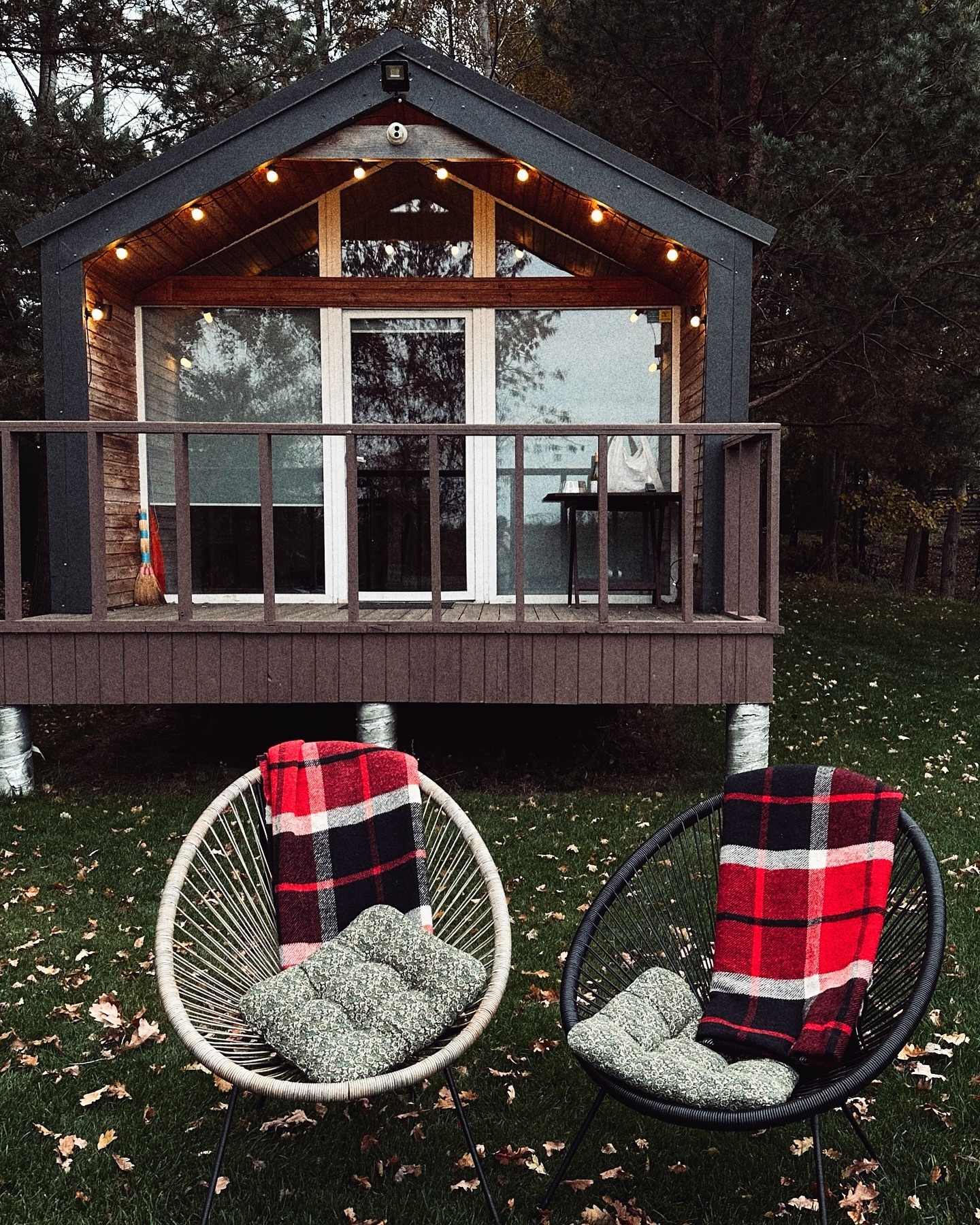 10 заміських будинків і комплексів для відпочинку під Києвом: скільки коштує оренда та як дістатися