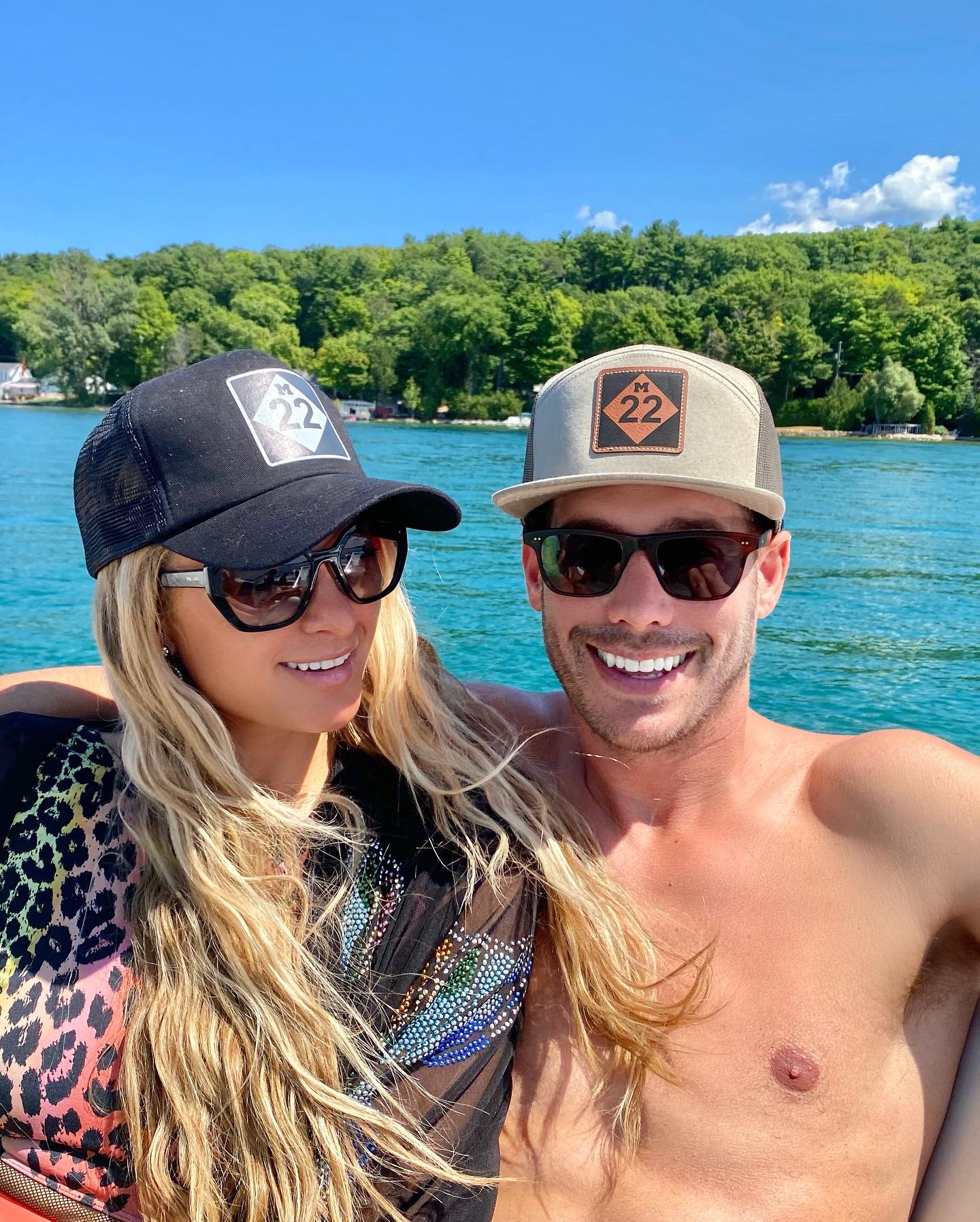 "Трудное решение". Пэрис Хилтон объяснила, почему ее детей родила суррогатная мать