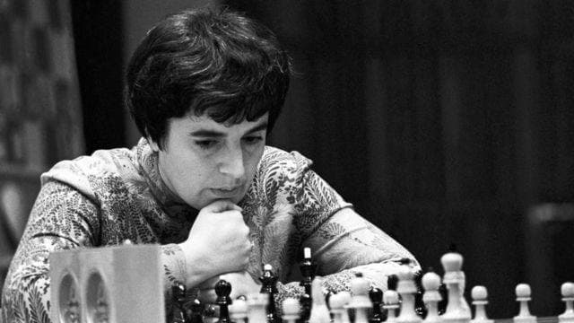 Назвали россиянкой: легендарная шахматистка подала в суд на Netflix