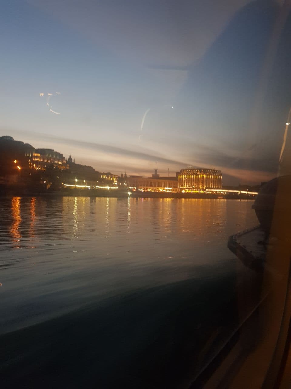 Помилуватися природою і доторкнутися до історії: яким буде маршрут з Києва до Канева на теплоході