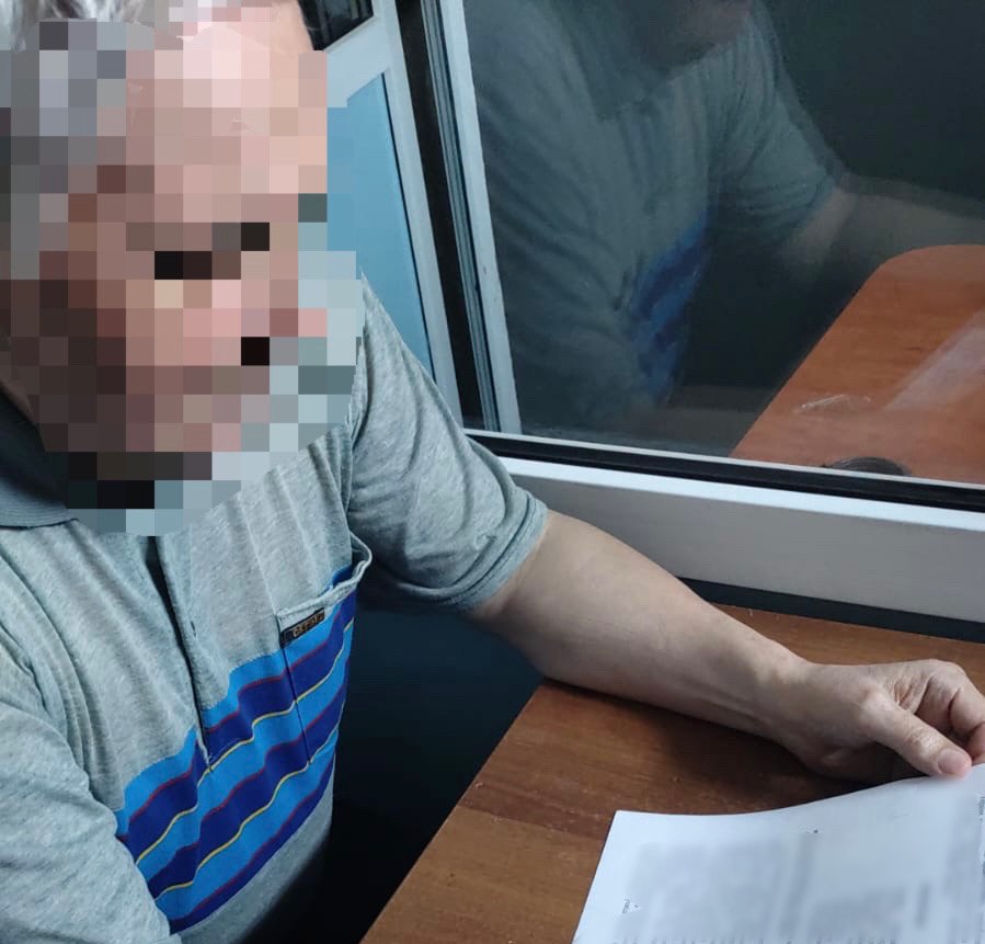 У Києві в трамваї хтивий пенсіонер-росіянин чіплявся до 10-річного хлопчика