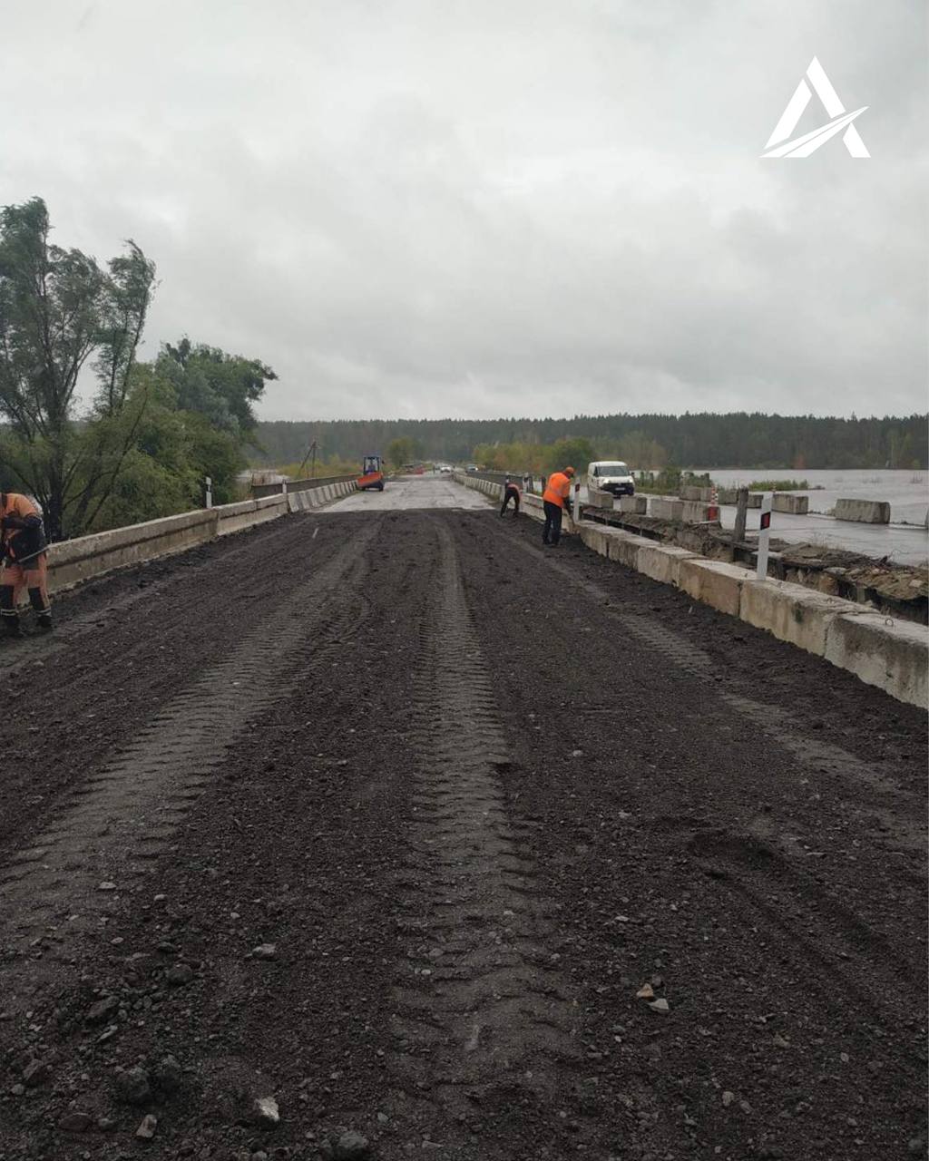 В Киевской области восстановили мост, поврежденный ударом молнии