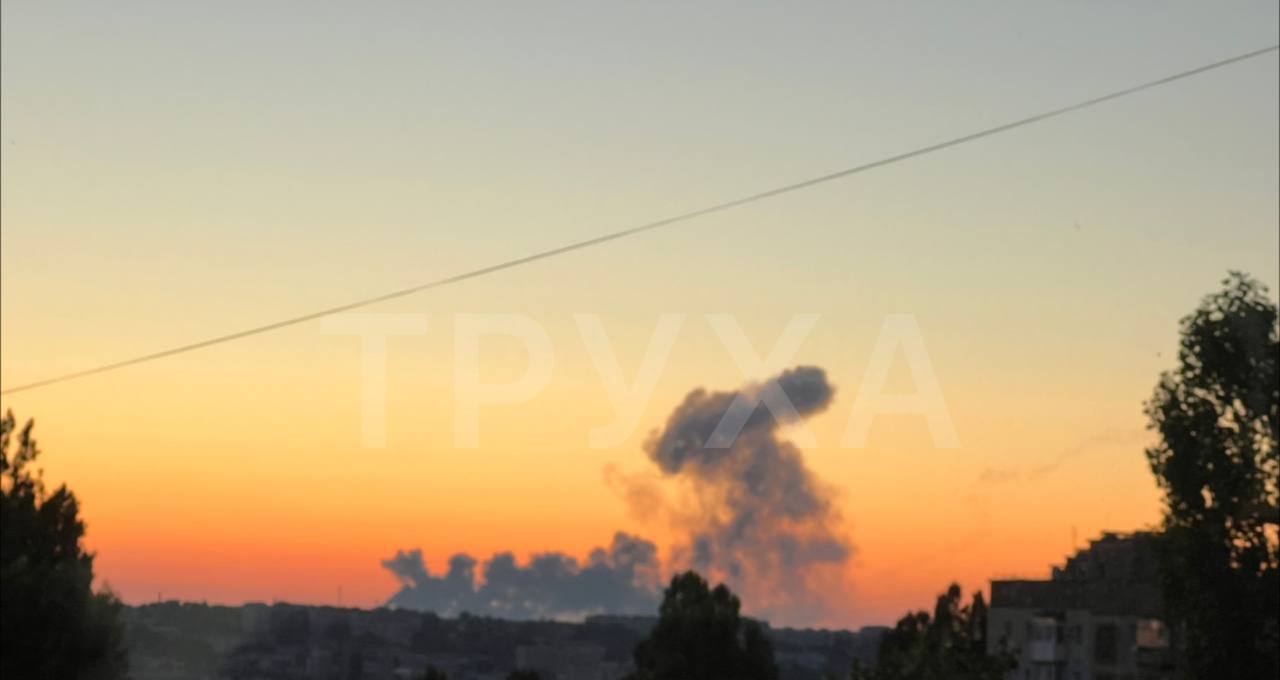 В Николаеве, Кропивницком и Кривом Роге прогремели взрывы, по всей Украине слышна тревога