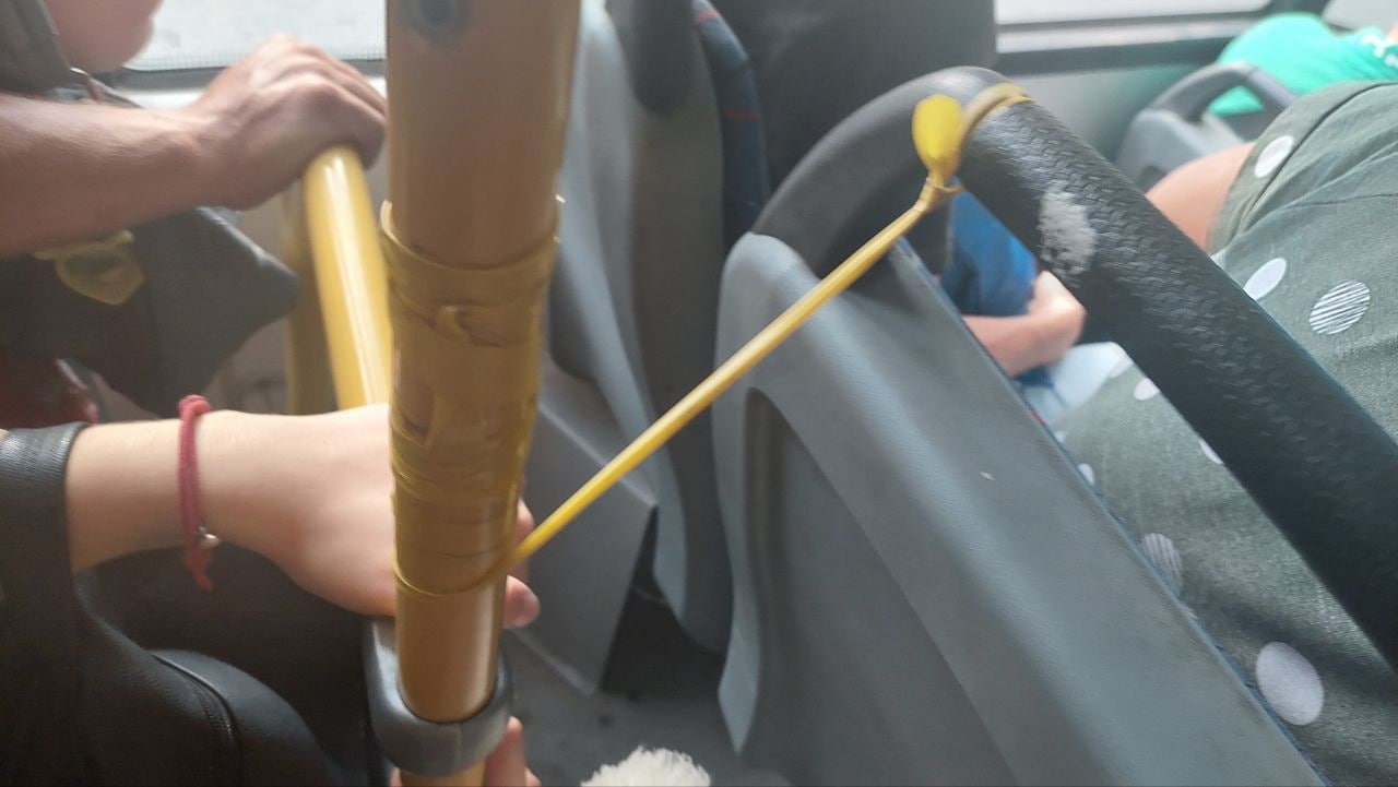 "Інновації "русского міра": у мережі показали, як окупанти у Маріуполі "оновлюють" транспорт (фото)