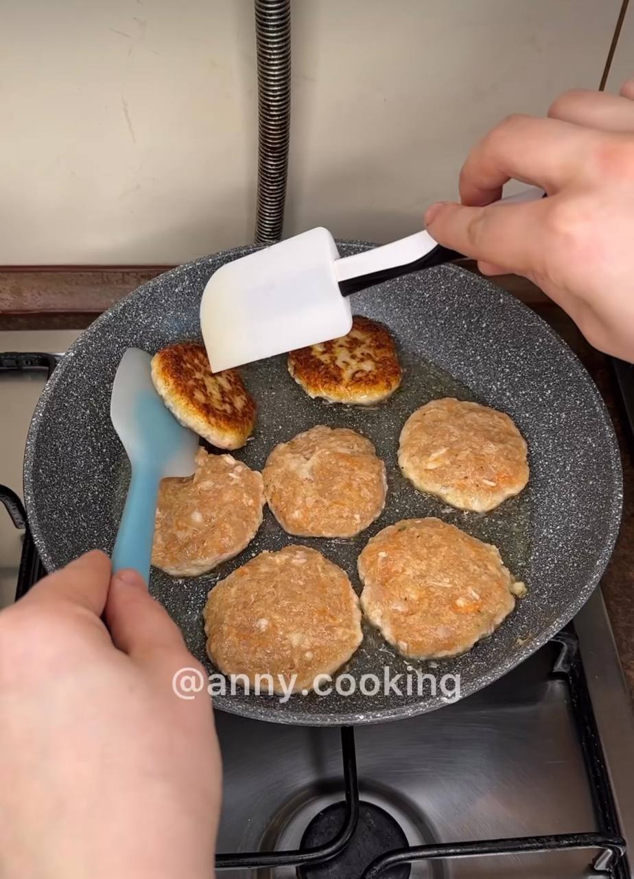 Сколько яиц добавлять в фарш для котлет, чтобы они держали форму и были сочными