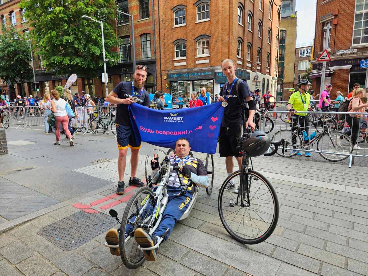 Українська команда взяла участь у лондонському велопробізі за сприяння Favbet Foundation
