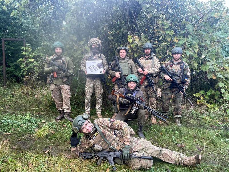 Шахраї під виглядом "волонтерів" відомого фонду кидають воїнів ЗСУ на гроші: що відомо