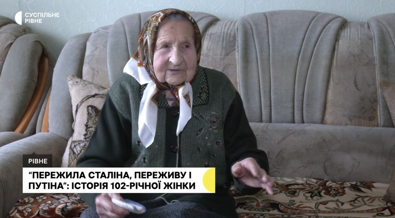 &quot;Пережила Сталіна, переживу і Путіна&quot;: історія 102-річної українки, яка досі читає без окулярів