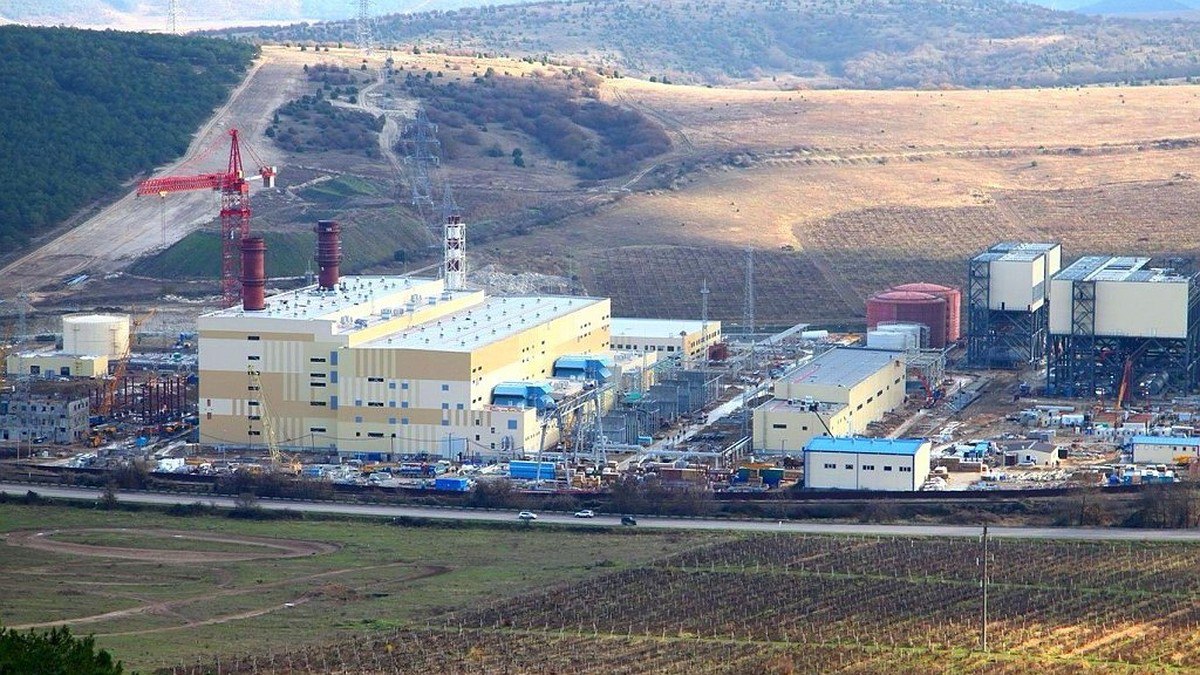 В оккупированном Крыму говорят о взрывах в Севастополе и Балаклаве из-за атаки дронов