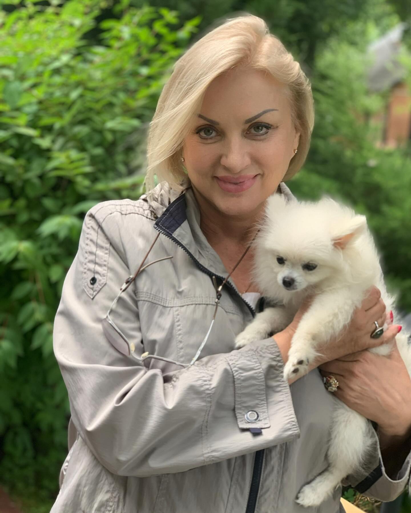 "Как сестры": Полякова поразила сеть невероятным сходством с мамой (фото)