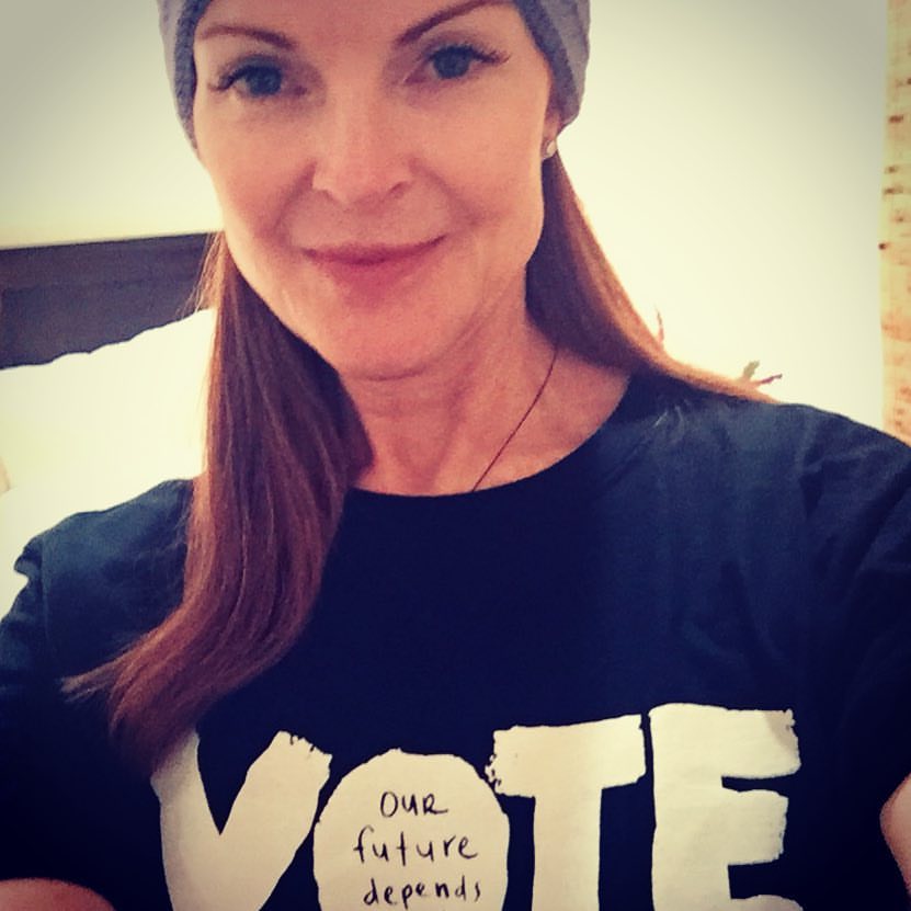 Руденька з "Відчайдушних домогосподарок". Як зараз виглядає Марсія Кросс, яка зіграла Брі у серіалі