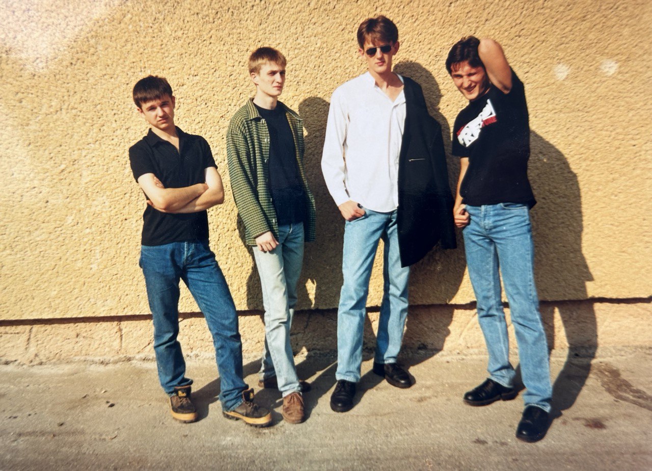 "Мелодії та ритми спальних районів": культовий український гурт випустив альбом, який "пилився" 25 років