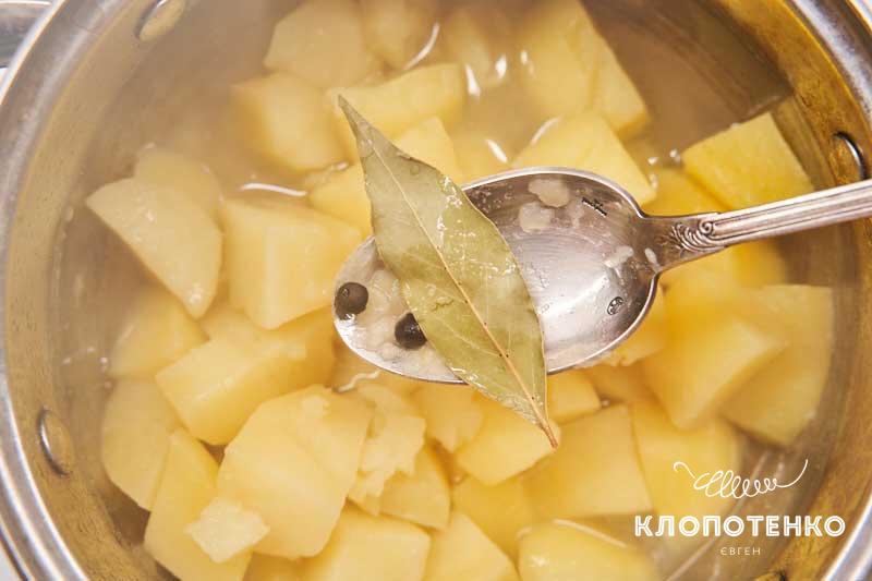 Клопотенко поделился рецептом картофельного пюре и добавил туда неожиданный продукт