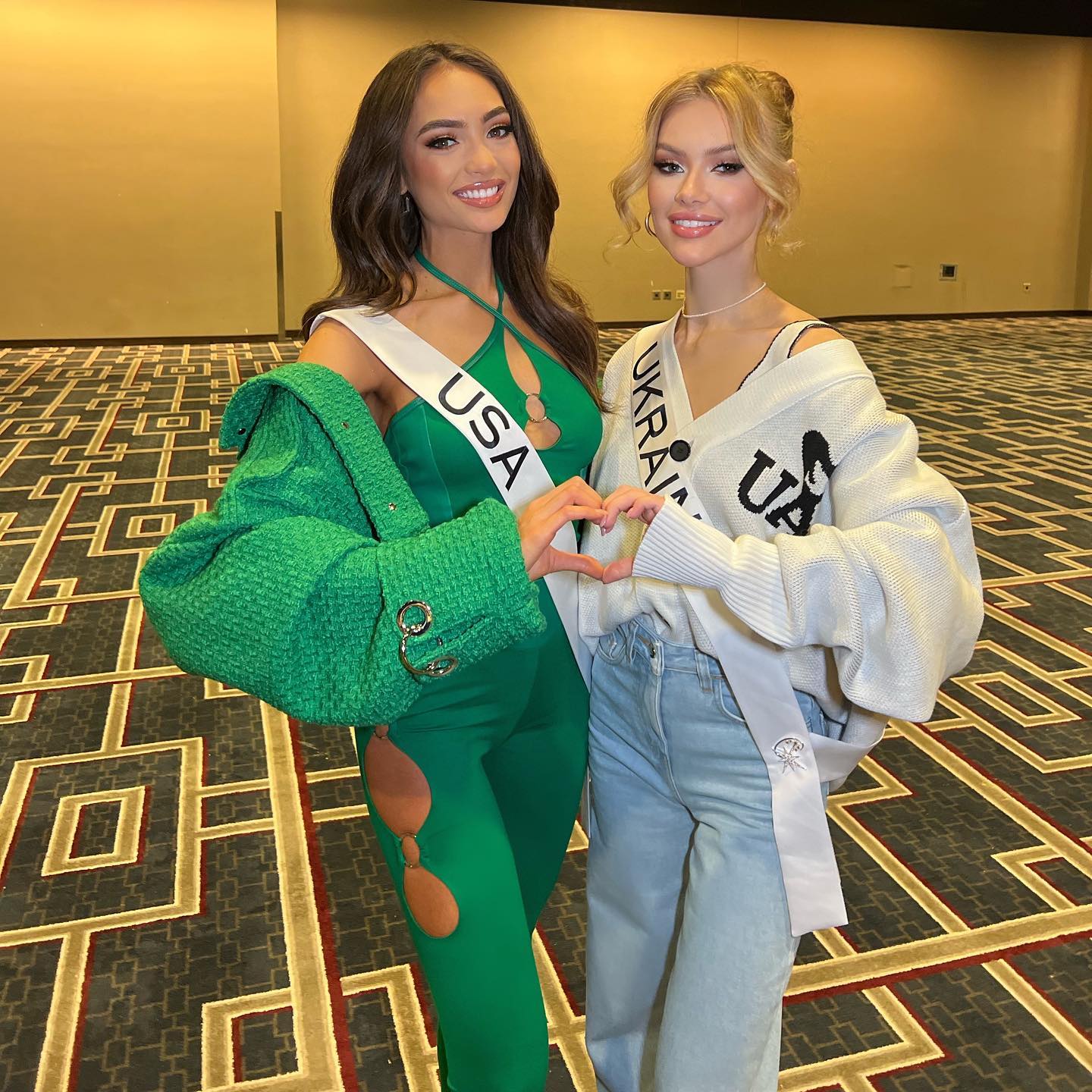 Міс Всесвіт 2022: яскраві фото переможниці конкурсу