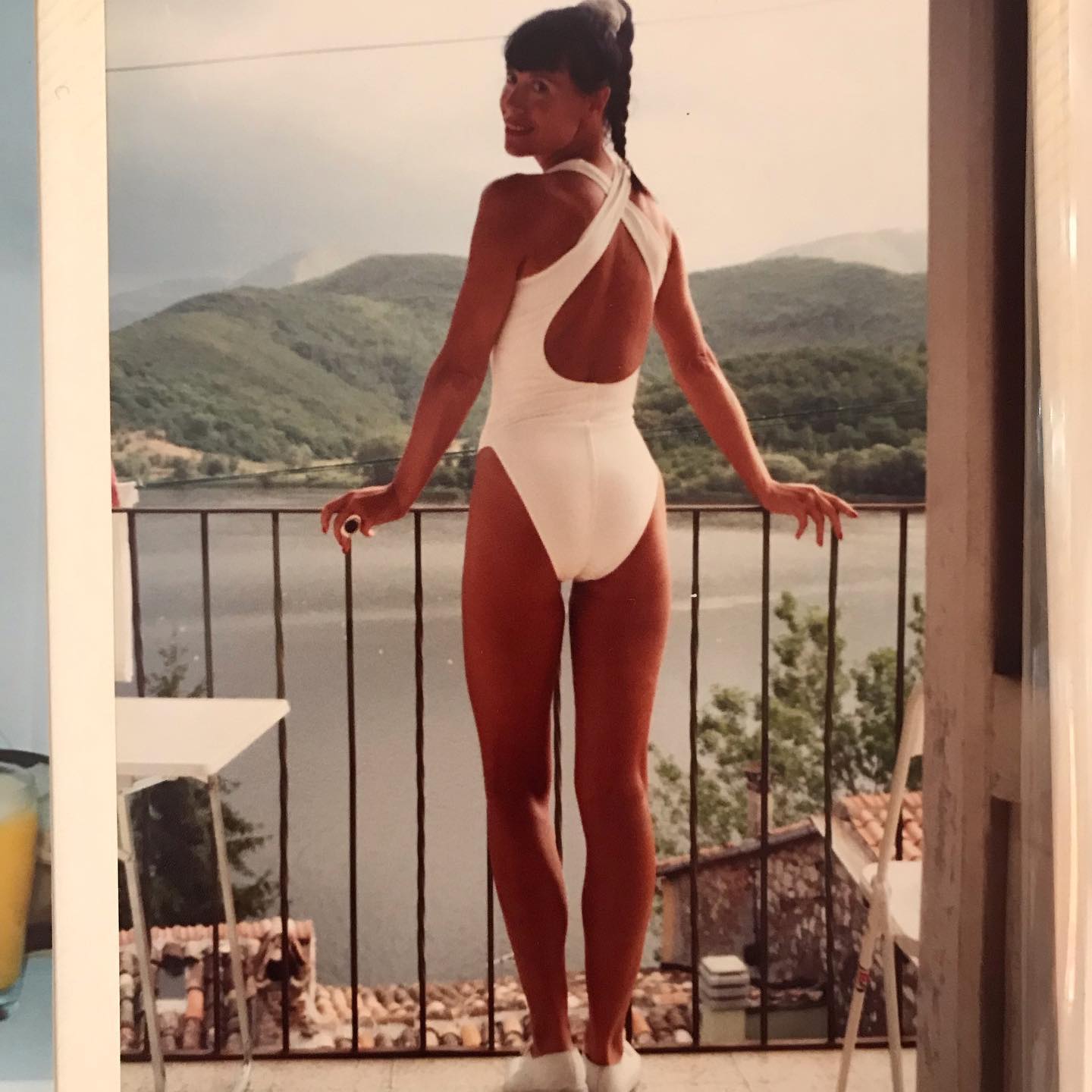 Всего три продукта: 74-летняя красотка назвала пищу, которая позволяет ей сохранять тело молодой девушки