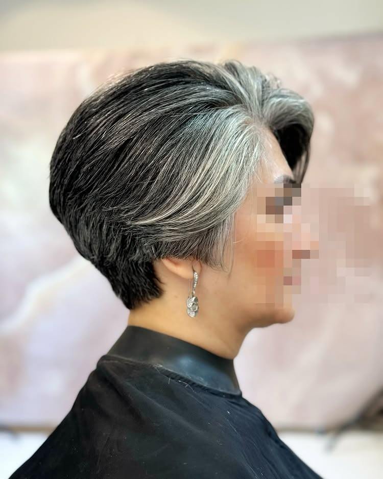 Омолоджують і роблять красунею. Названо три модні зачіски для жінок 50+