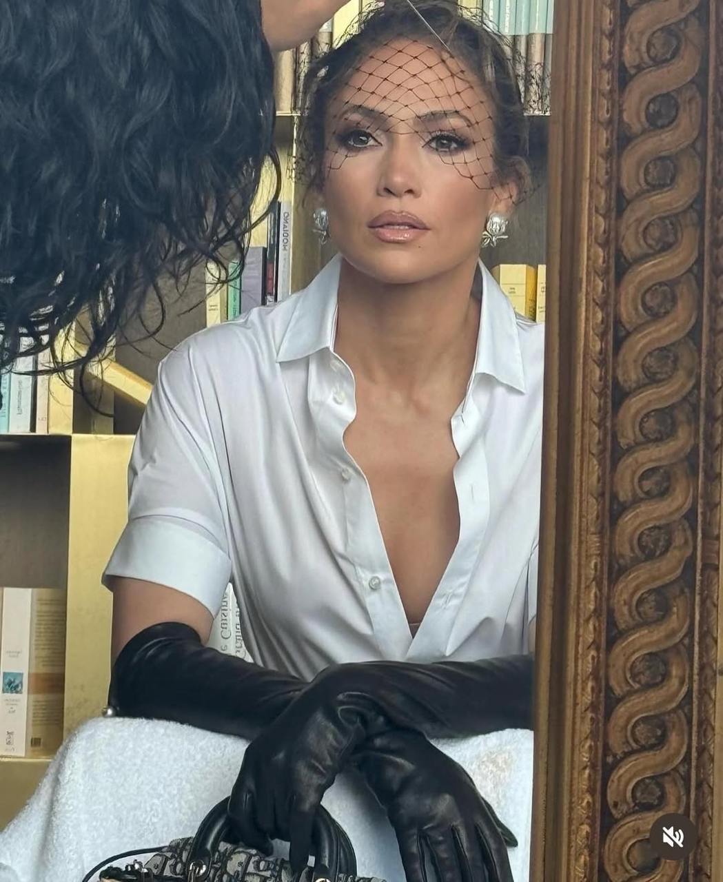 Внезапно и неожиданно. В возрасте 34 лет умер известный стилист, которого обожали топ-звезды