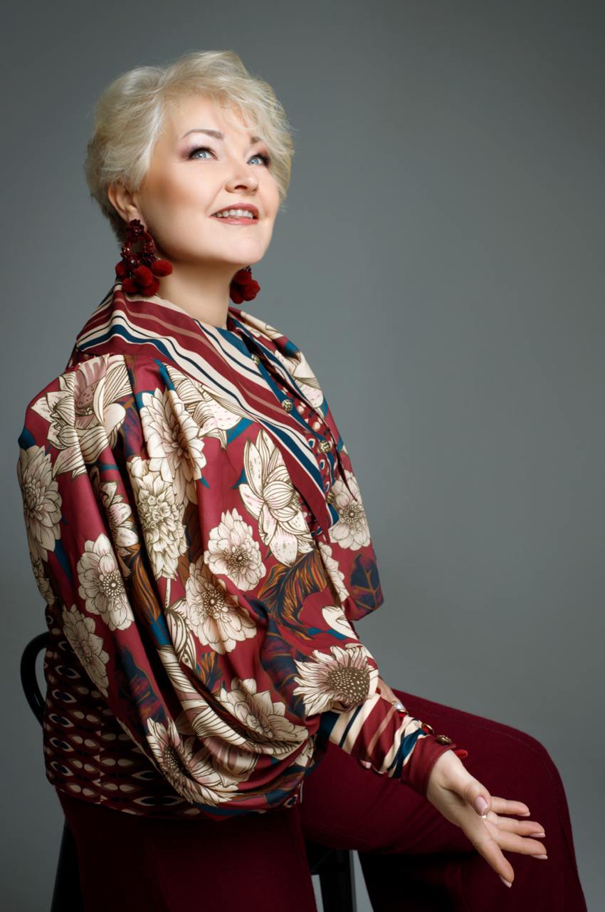 Певица Оксана Пекун: Понимаю, что воевать должны все, но я бы берегла цвет нации