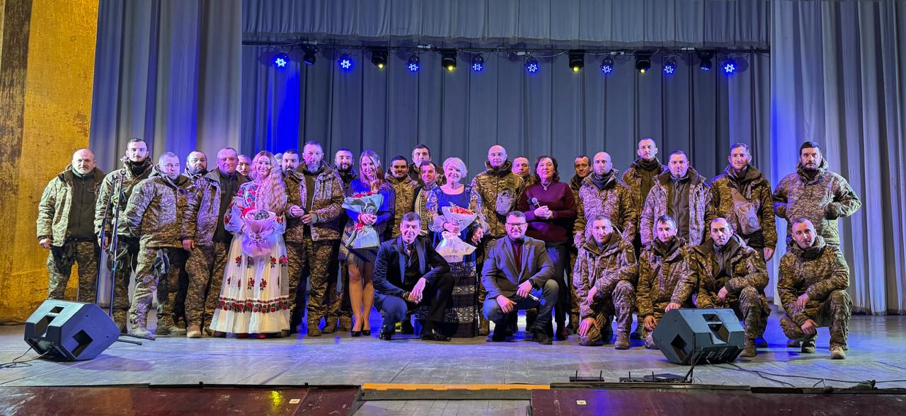 Певица Оксана Пекун: Понимаю, что воевать должны все, но я бы берегла цвет нации