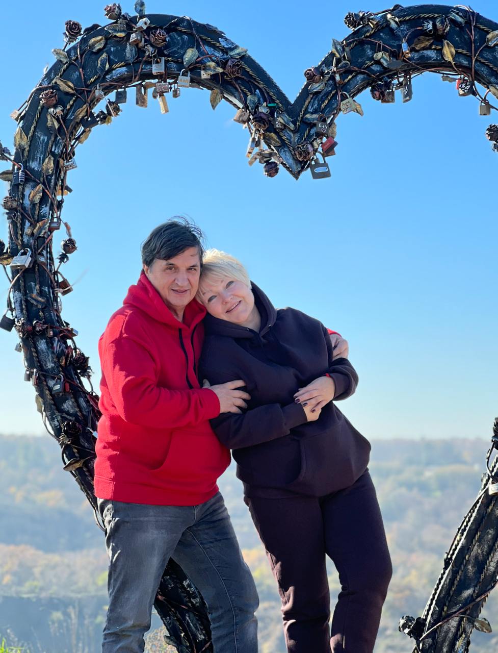 Певица Оксана Пекун: Понимаю, что воевать должны все, но я бы берегла цвет нации