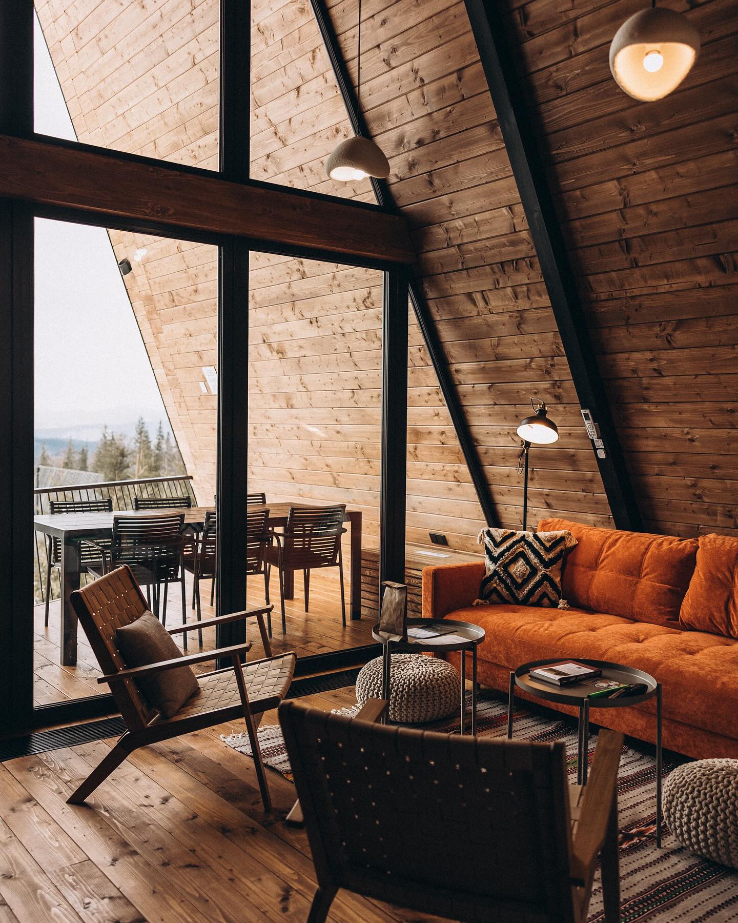 Весенние выходные в Карпатах: топ домов и коттеджей, где можно отдохнуть на природе