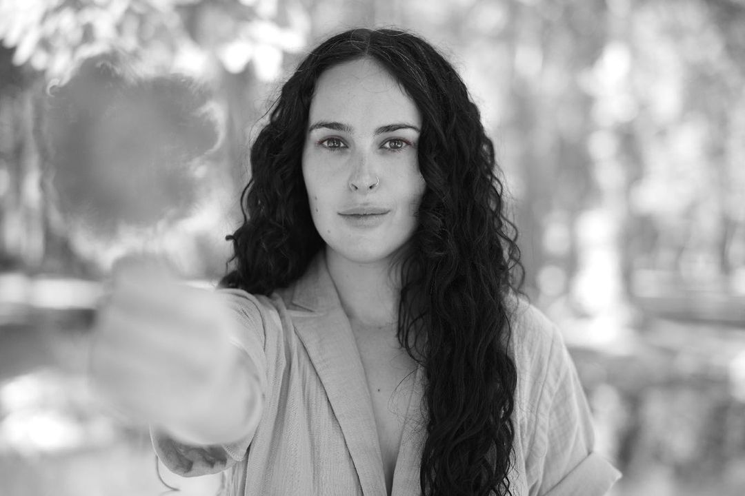 60-річна Демі Мур замилувала фанатів вагітними фото