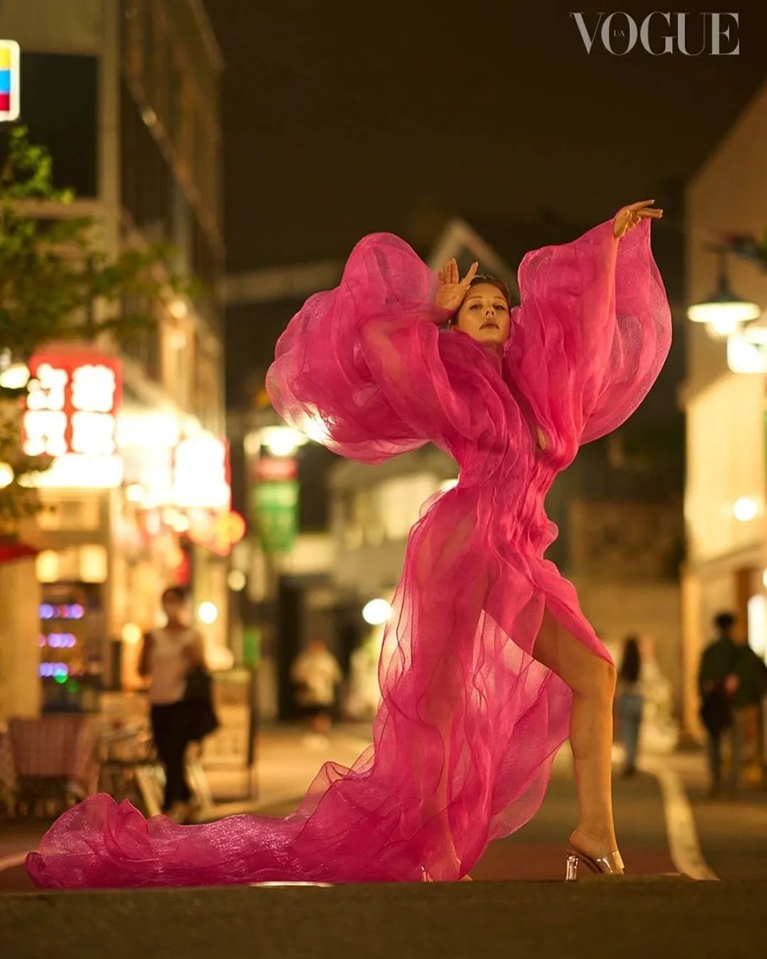 Тина Кароль поразила "непокоренным" образом: невероятные фото