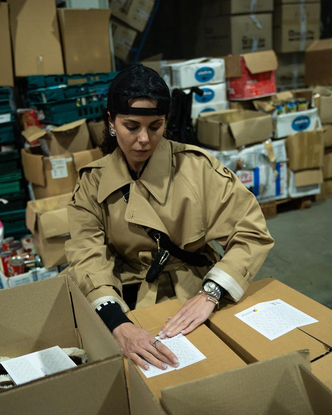 Помощь ВСУ, слезы счастья и никакого русского языка: 10 фактов о туре Насти Каменских