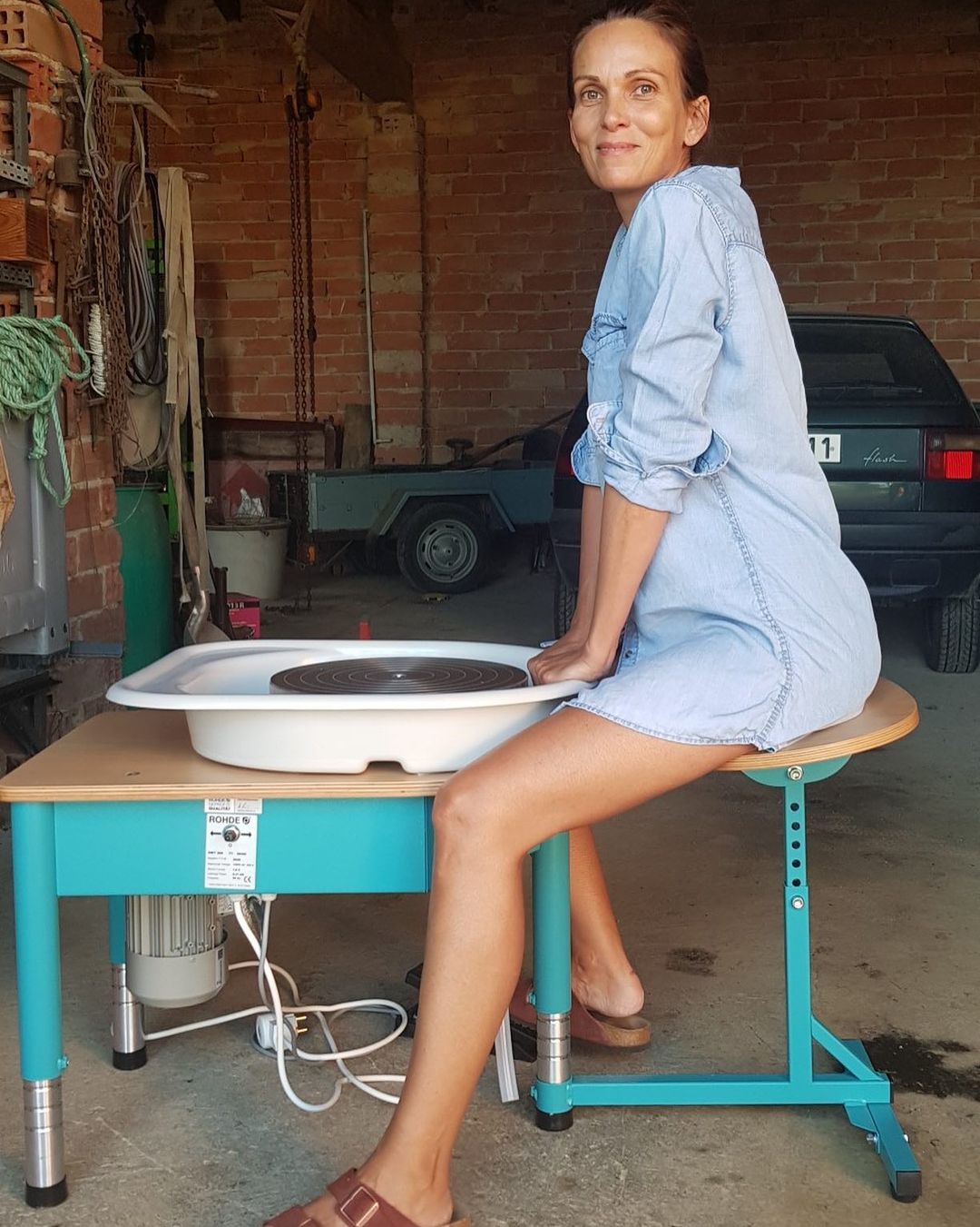 Что стало с красавицей Кати из культового французского сериала "Элен и ребята" (фото)