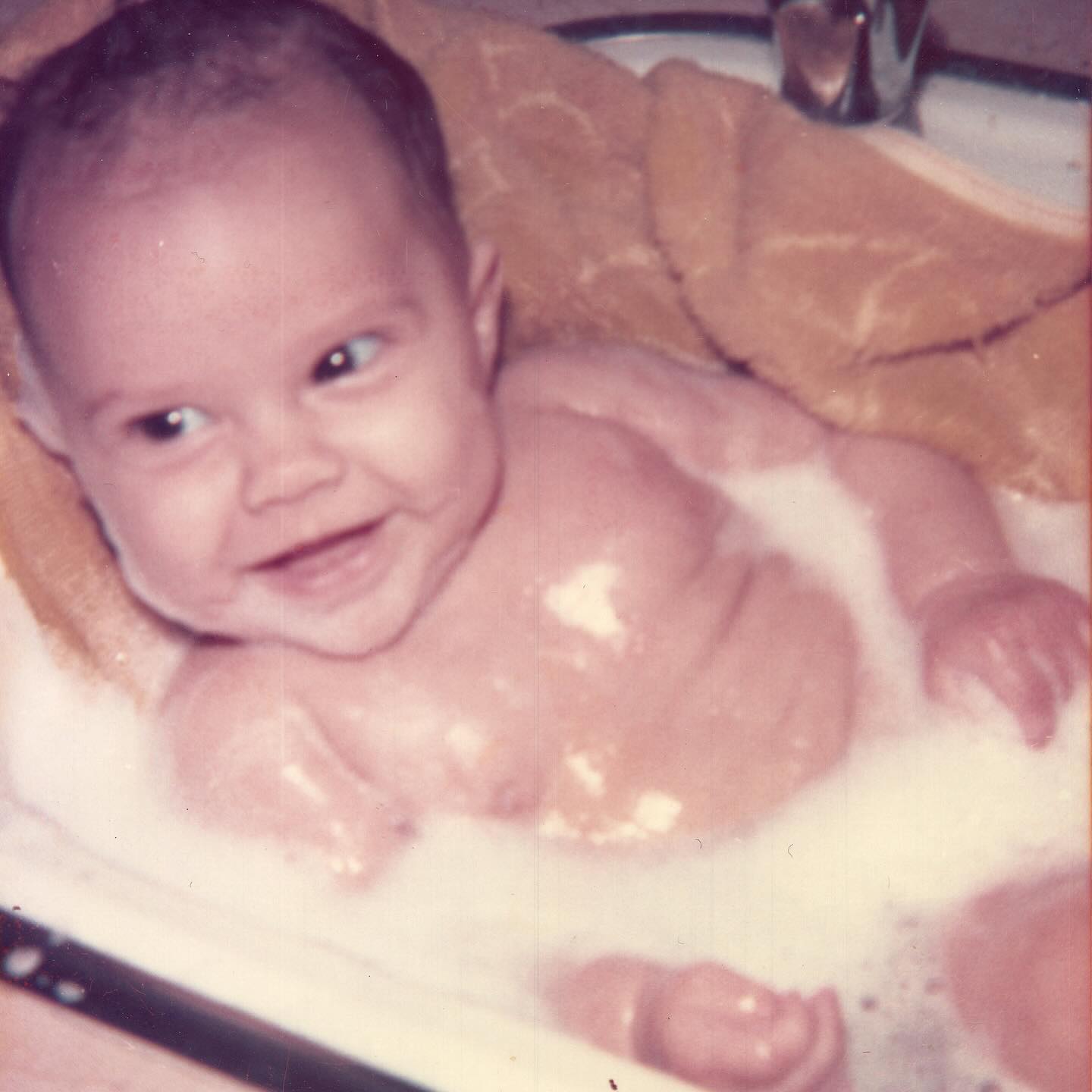 Дэвид Бекхэм чувственно обратился к жене: "Мы все тебя очень любим"