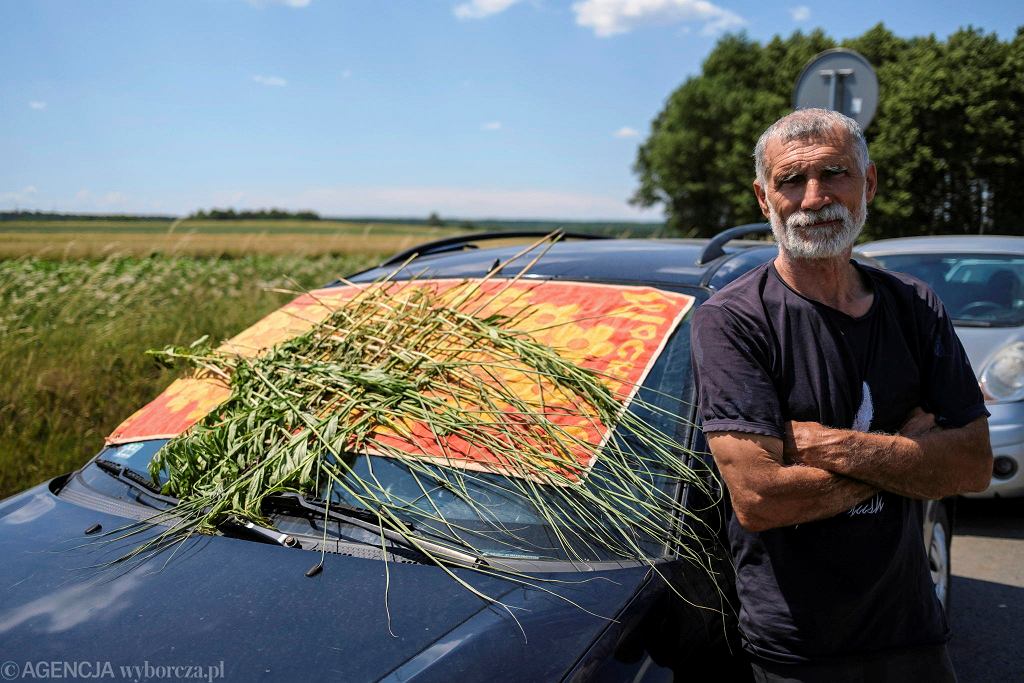 Многодневные очереди и жара: на польской границе у украинца случился удар, еще один мужчина умер