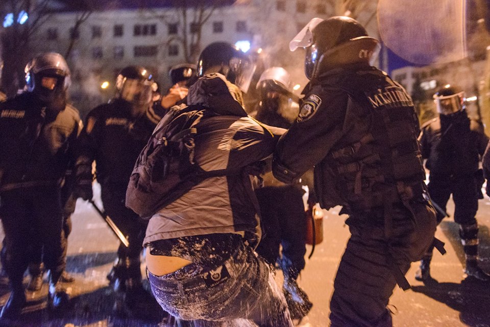 Последние часы украины. Разгон митинга в Харькове.