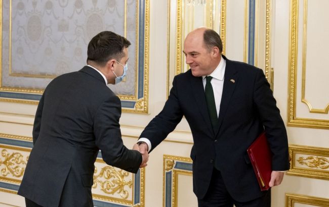 Зеленський обговорив з Міністром оборони Британії виклики Україні в Чорному та Азовському морях