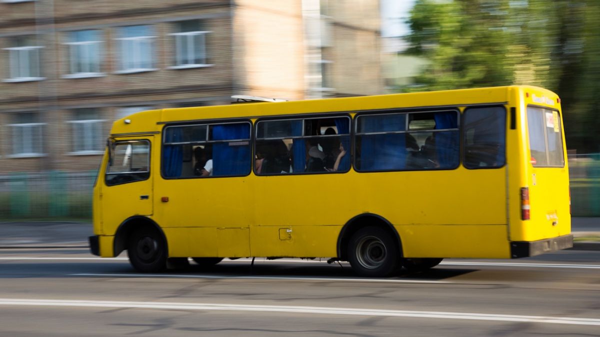 Взрыв в Сумах - маршрутка устроила ДТП с пожаром, видео | Стайлер