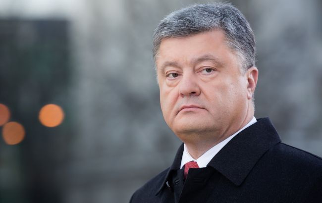 Порошенко назвав умову для скасування транспортної блокади Донбасу