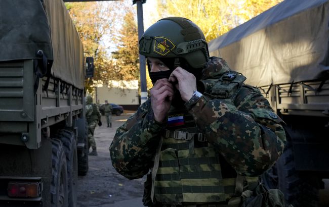 В Мариуполе на мини взорвался гражданский. Россияне заявили о "ликвидации диверсанта"