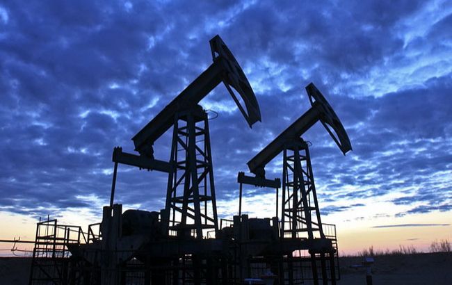 Нафта Brent торгується вище 45 доларів за барель
