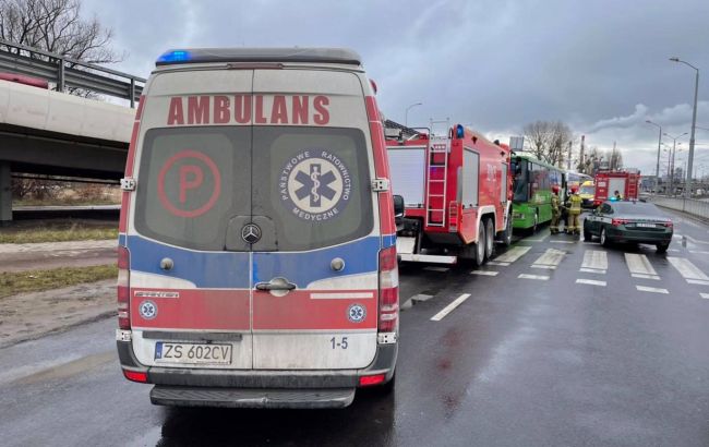 В Польше столкнулись два автобуса, пострадали более 20 человек