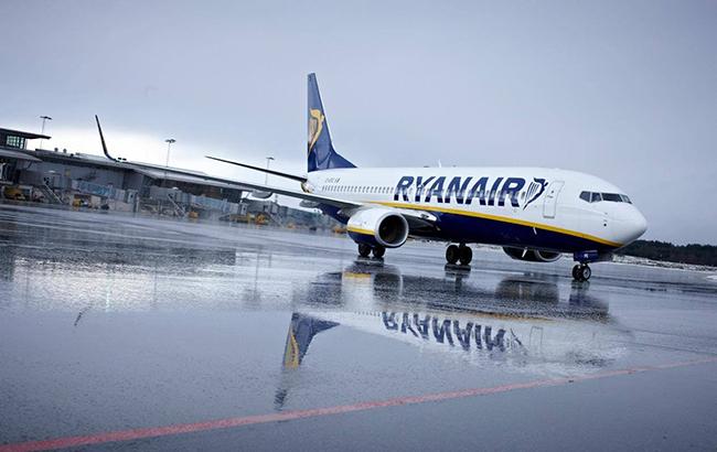 Ryanair погодилася на переговори з пілотами після погроз про страйк