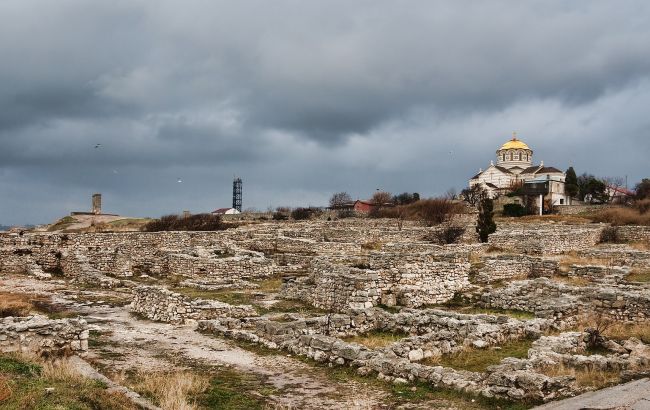 Россия в оккупированном Крыму присвоила более 4 тысяч памятников, - ЮНЕСКО