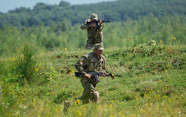 В зоне АТО один украинский военный получил ранение, - штаб