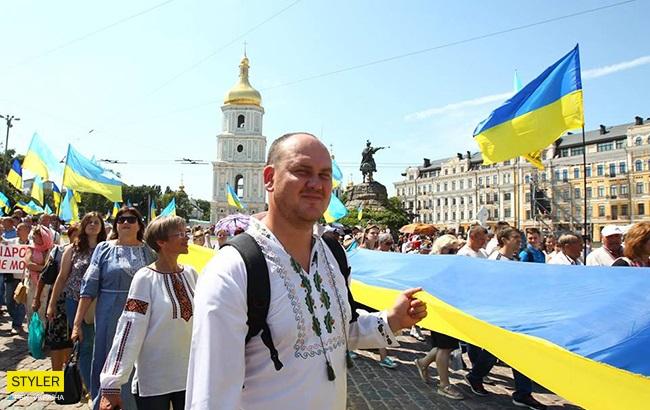 "Зов души и сердца": участники Крестного хода за УПЦ КП поделились эмоциями