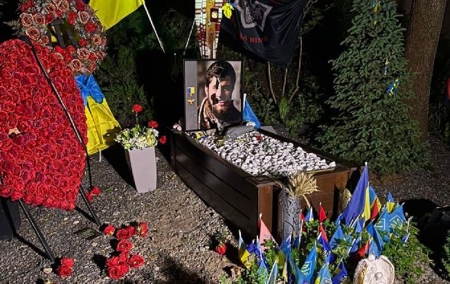 В Киеве открыли дело из-за вандализма на могилах погибших защитников