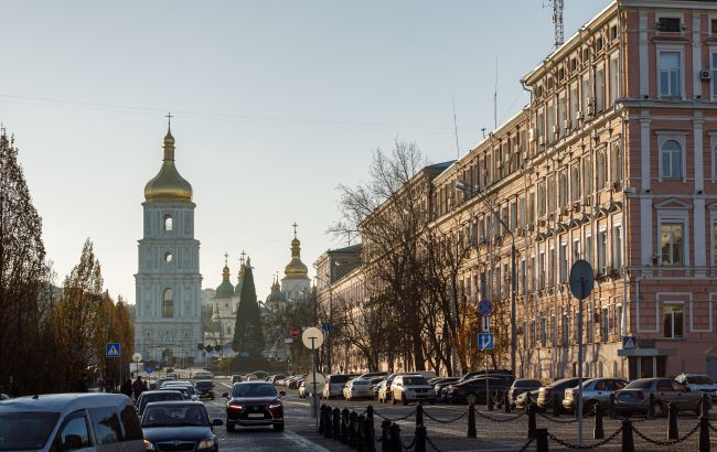 Невеликий мороз і без опадів: погода в Україні завтра стабілізується