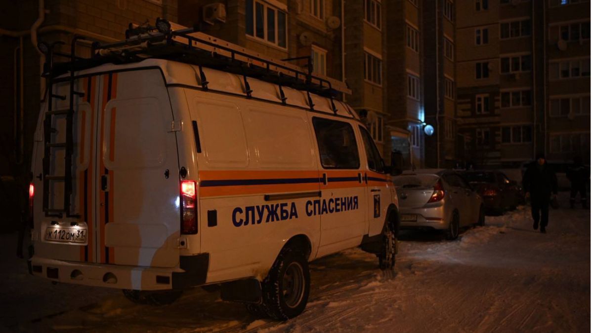 Белгород после взрывов - повреждено более 30 автомобилей, есть раненые |  РБК Украина