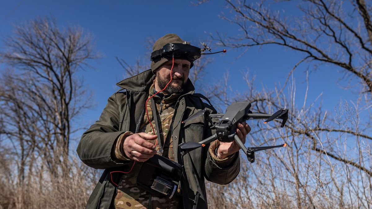 САУ Гвоздика уничтожили украинские военные на фронте, видео | РБК Украина